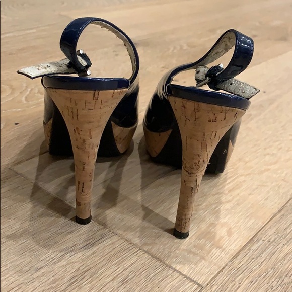 Nine West Navy Heels | Curbside last chance to buy - Picture 4 of 15